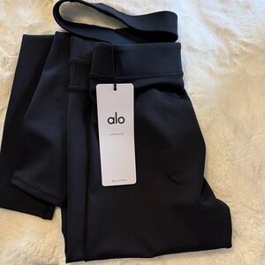 ALO Yoga Airlift High-Waist Legging in Black Small New